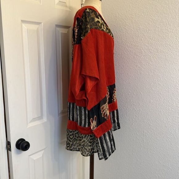 John Mark Multicolor Animal Print Blouse - Picture 10 of 10